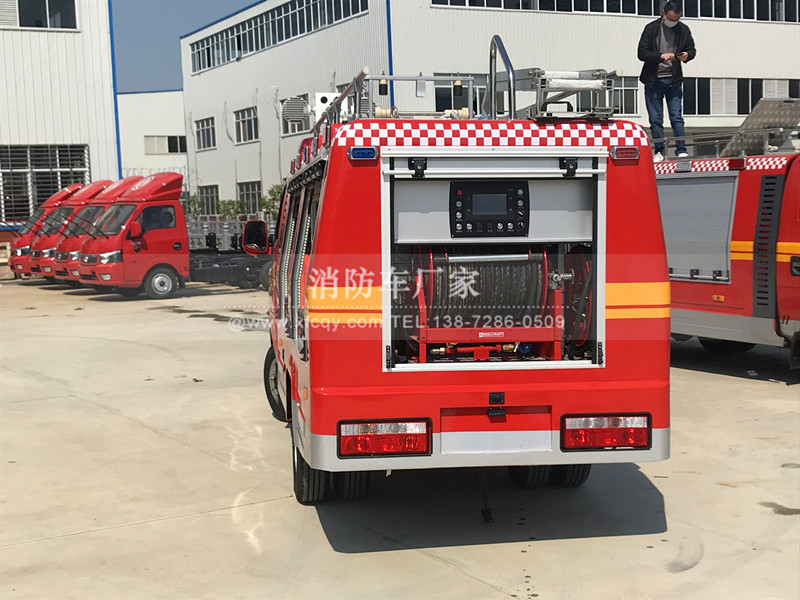 �|�L(f��ng)С�ͼ�ˮ�F����܇(���A�{���)